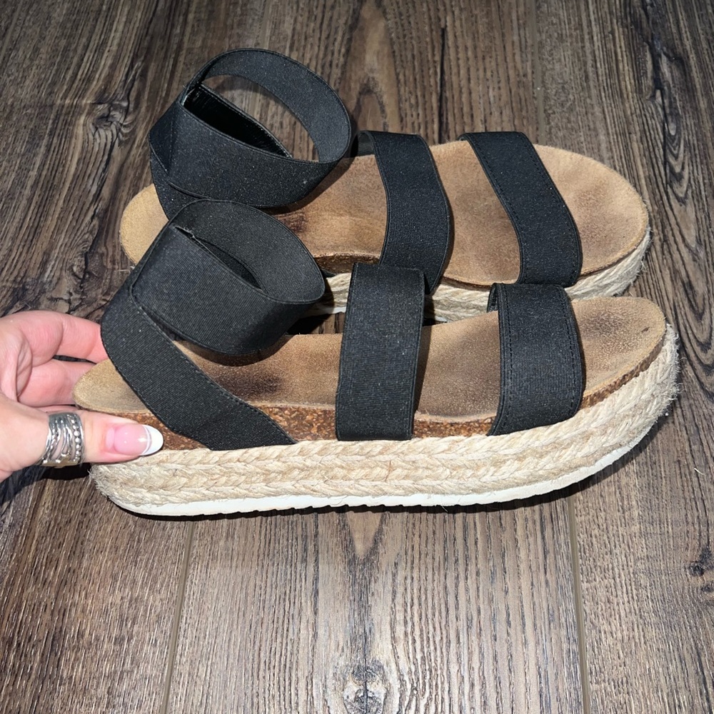 Steve Madden platform sandals